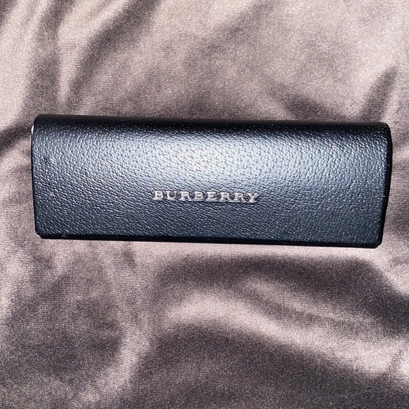 Burberry black leather  sunglasses case - Picture 3 of 11